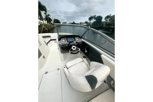 Chaparral 230 Suncoast