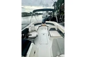 Chaparral 230 Suncoast