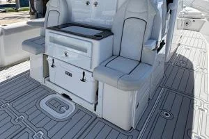 Sea Fox 368 Commander