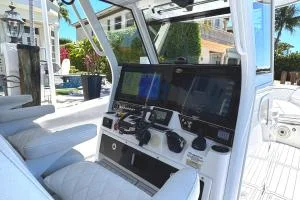 Sea Fox 368 Commander