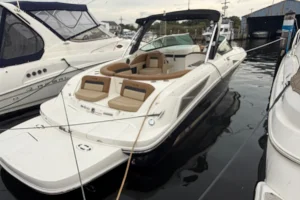 2014 Sea Ray 300 SLX