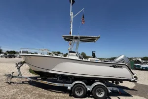 Mako 212 Center Console