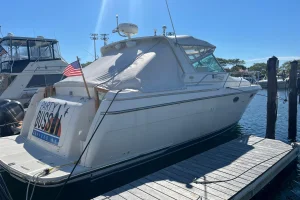 1996 Tiara Yachts 3500 Express