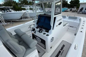 2024 Twin Vee 280 GFX2 image 17