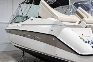 1999 Regal 2800 LSR – Spacious Bowrider – MerCruiser Power