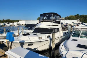 36 ft 1989 Carver 3607 Aft Cabin Motor Yacht
