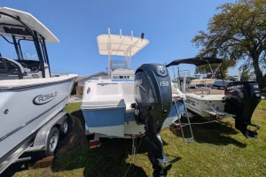 2025 Robalo R202EX Steel Blue