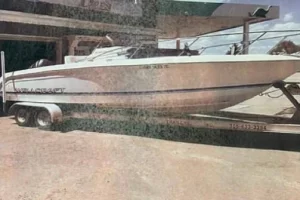1996 Wellcraft 238CCF