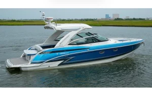 2020 33' Formula 330 Crossover Bowrider