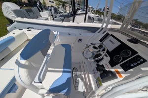 2025 Robalo R202EX Steel Blue