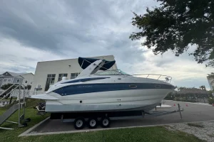 2004 Crownline 270 CR