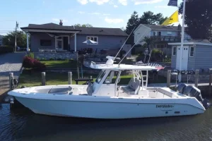 2018 Everglades 335 Center Console