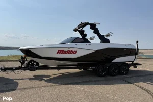 2023 Malibu Wakesetter 25 LSV