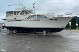 1967 Chris-Craft Commander 47