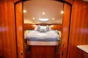 Tiara Yachts 3900 Sovran