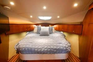 Tiara Yachts 3900 Sovran