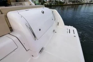 Tiara Yachts 3900 Sovran