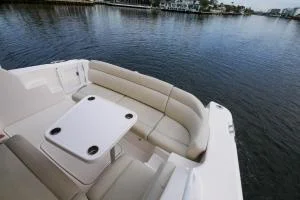 Tiara Yachts 3900 Sovran