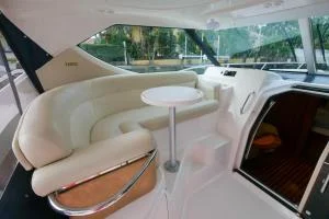 Tiara Yachts 3900 Sovran