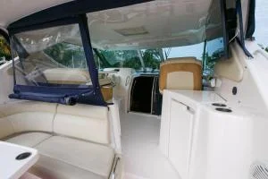 Tiara Yachts 3900 Sovran