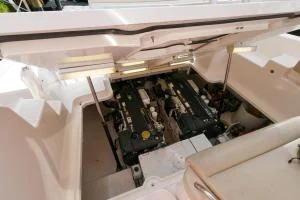 Tiara Yachts 3900 Sovran