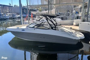2020 Stingray 235LR