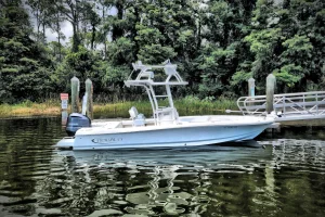 2020 Robalo 246 Cayman