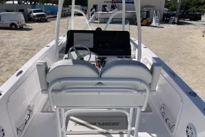2026 Twin Vee 240 GFX2 image 2
