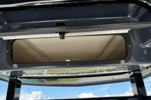 2025 Robalo 246 Cayman Shark Gray