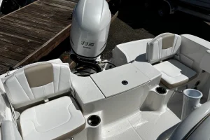 2026 Robalo R180 Atlas Blue