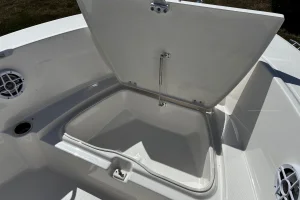 2026 Robalo R180 Atlas Blue