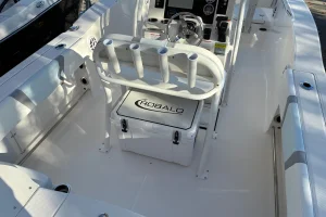 2026 Robalo R200 Ice Blue