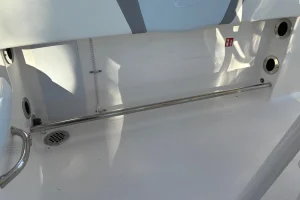 2026 Robalo R200 Ice Blue