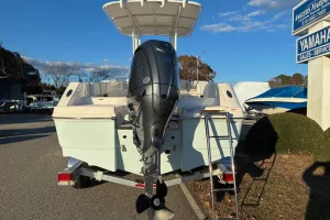 2026 Robalo R200 Ice Blue