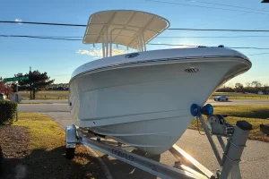 2026 Robalo R200 Ice Blue