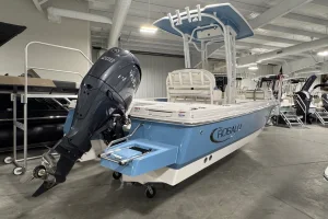 2026 Robalo 226 Cayman Atlas Blue/White
