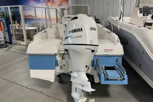 2026 Robalo R160 Atlas Blue