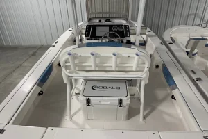 2026 Robalo 226 Cayman Atlas Blue/White
