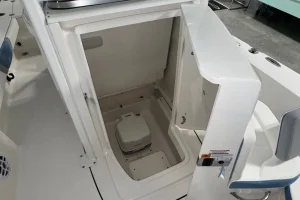 2026 Robalo 226 Cayman Atlas Blue/White