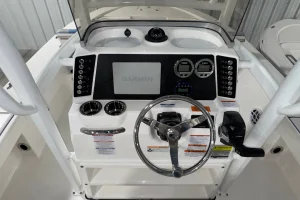 2026 Robalo 226 Cayman Atlas Blue/White