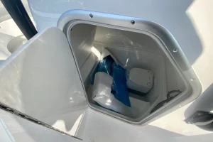 2024 Cape Horn 24XS Solid Ice Blue