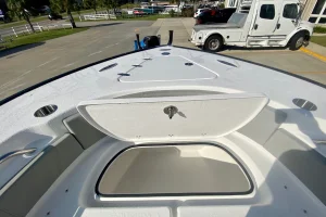 2024 Cape Horn 24XS Solid Ice Blue