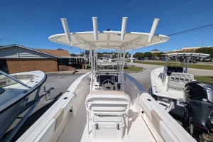 2026 Robalo R202 EX Steel Blue/White