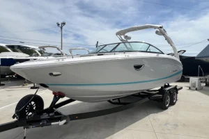 2025 27' Regal LS6 Surf Ultimate