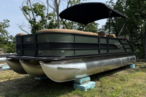 2027 Bentley Pontoons Legacy 223 Quad Swingback