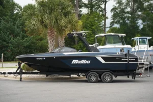 Malibu Boats 23 LSV