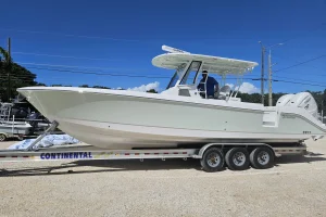 2025 EdgeWater 340CC image 3