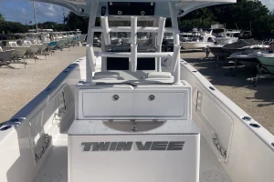 2021 Twin Vee 280 CC image 5