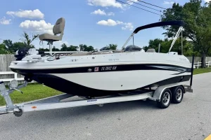 2022 Hurricane Sundeck Sport 218 OB