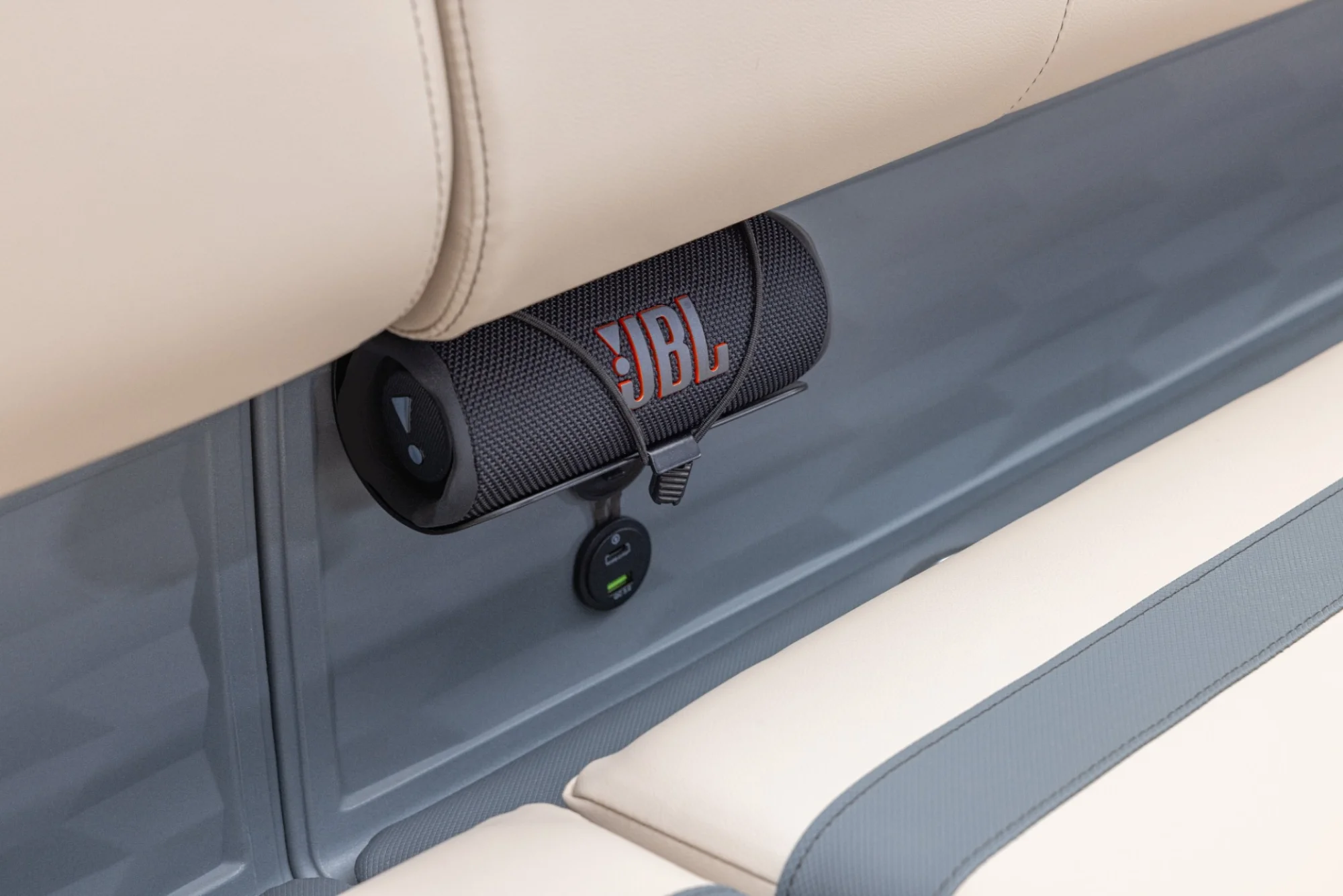 Aura Pontoons Boulder Buckskin - Image 8